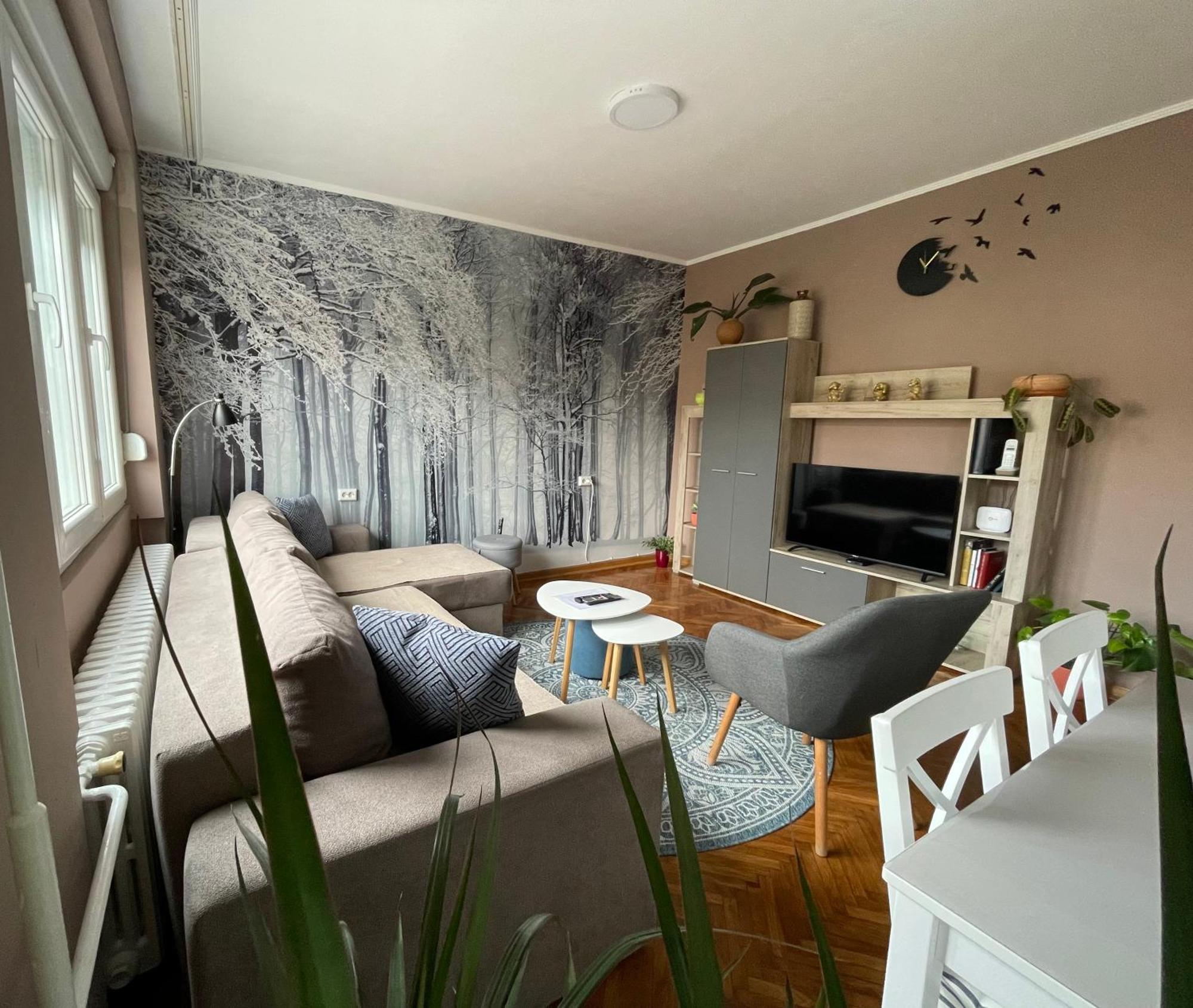Apartman Avenia Novi Sad Buitenkant foto