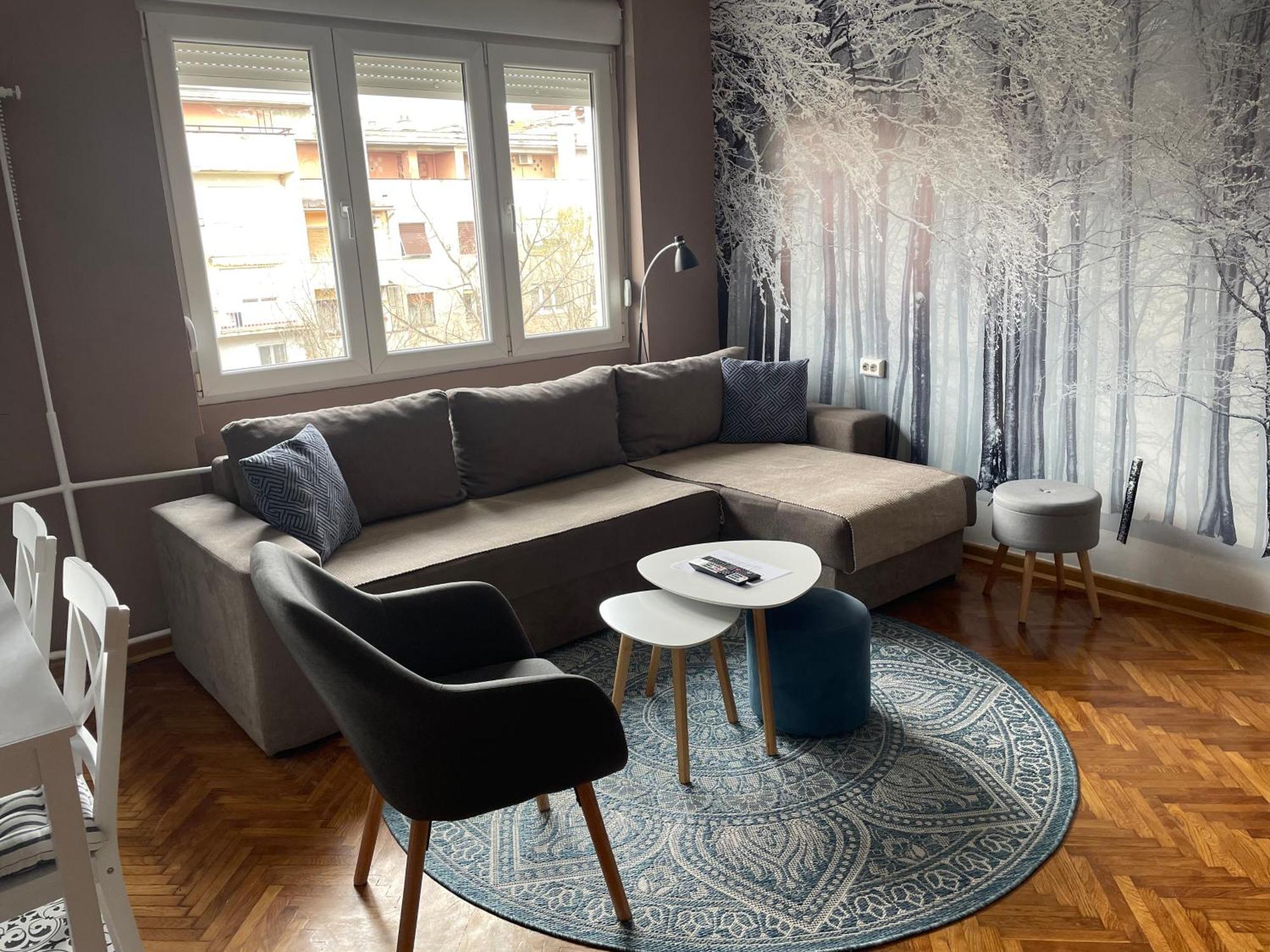 Apartman Avenia Novi Sad Buitenkant foto