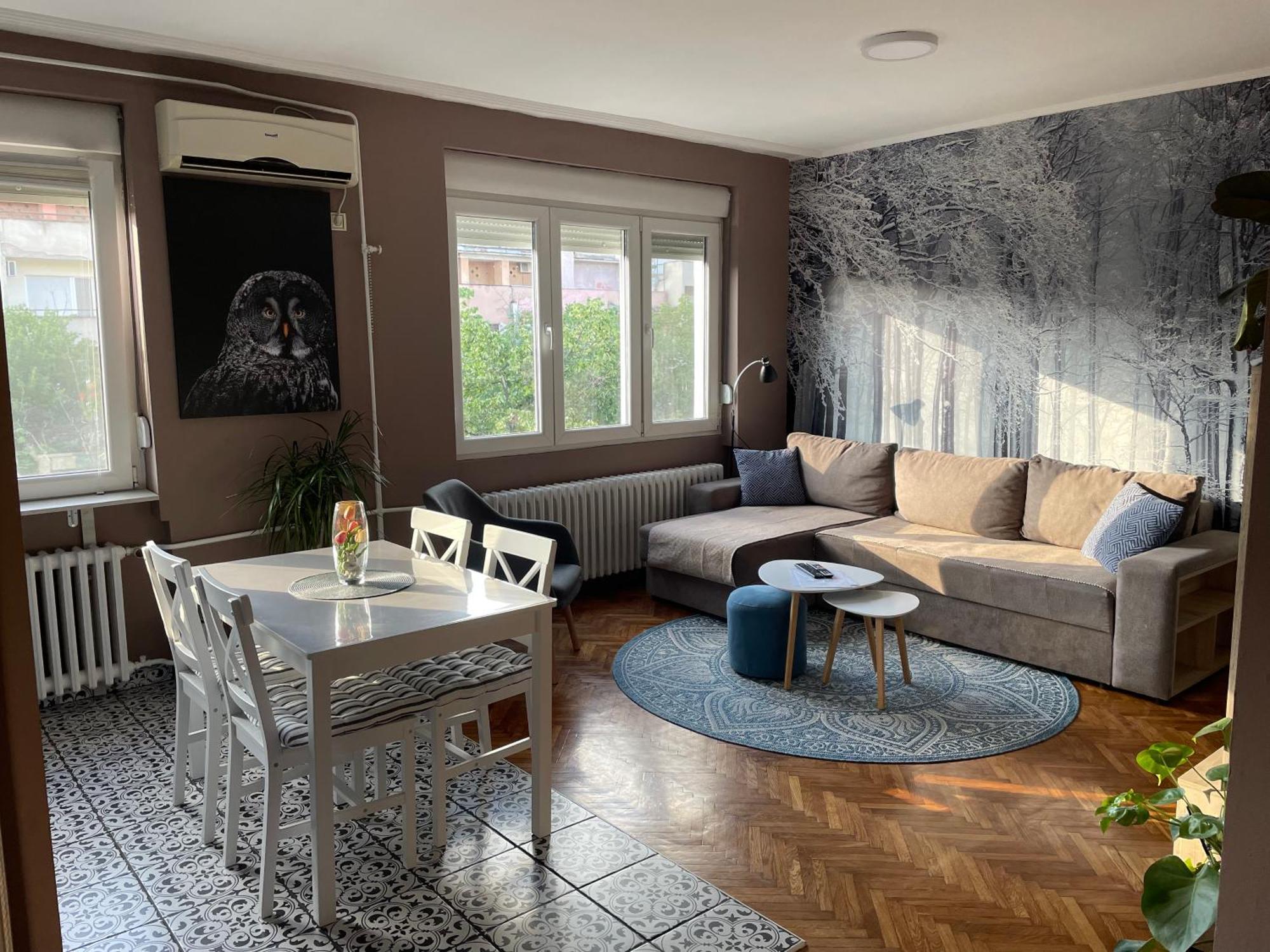 Apartman Avenia Novi Sad Buitenkant foto