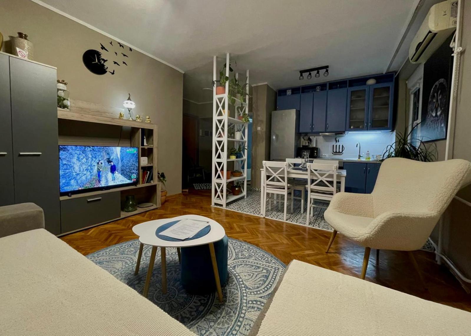 Apartman Avenia Novi Sad Buitenkant foto